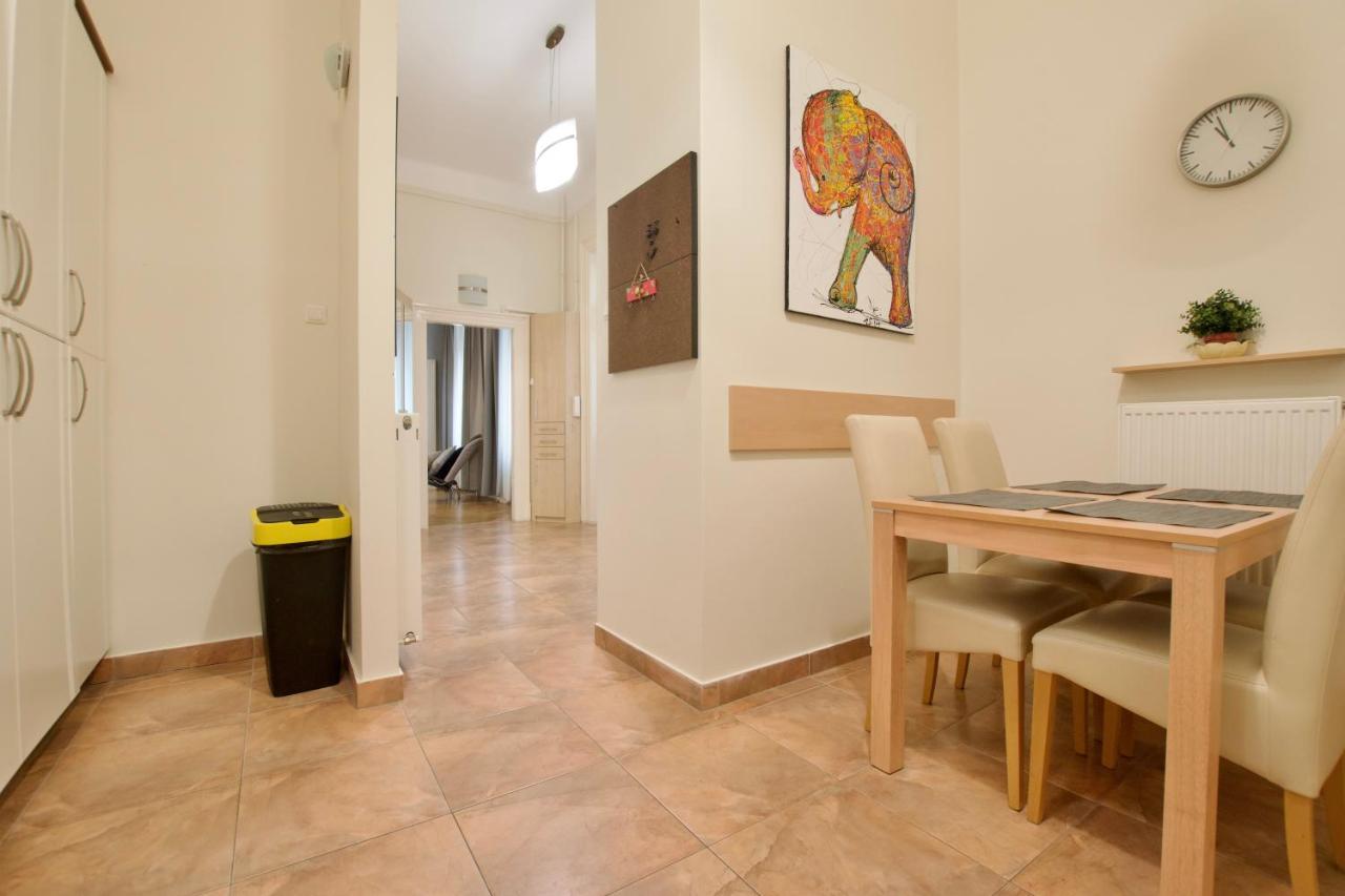 Standard Apartment By Hi5 - St. King Street 16. Budapest Eksteriør bilde