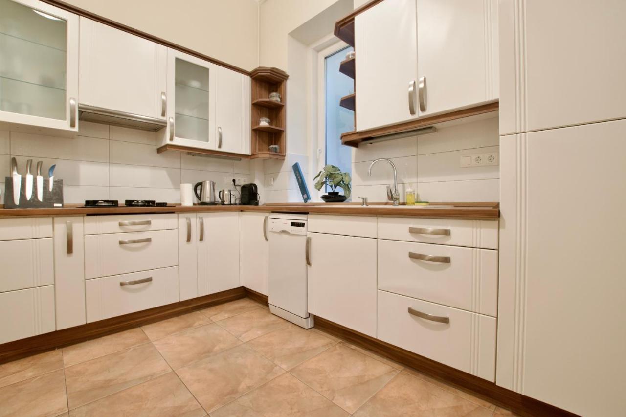 Standard Apartment By Hi5 - St. King Street 16. Budapest Eksteriør bilde