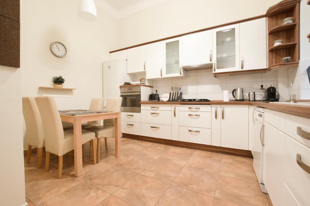 Standard Apartment By Hi5 - St. King Street 16. Budapest Eksteriør bilde