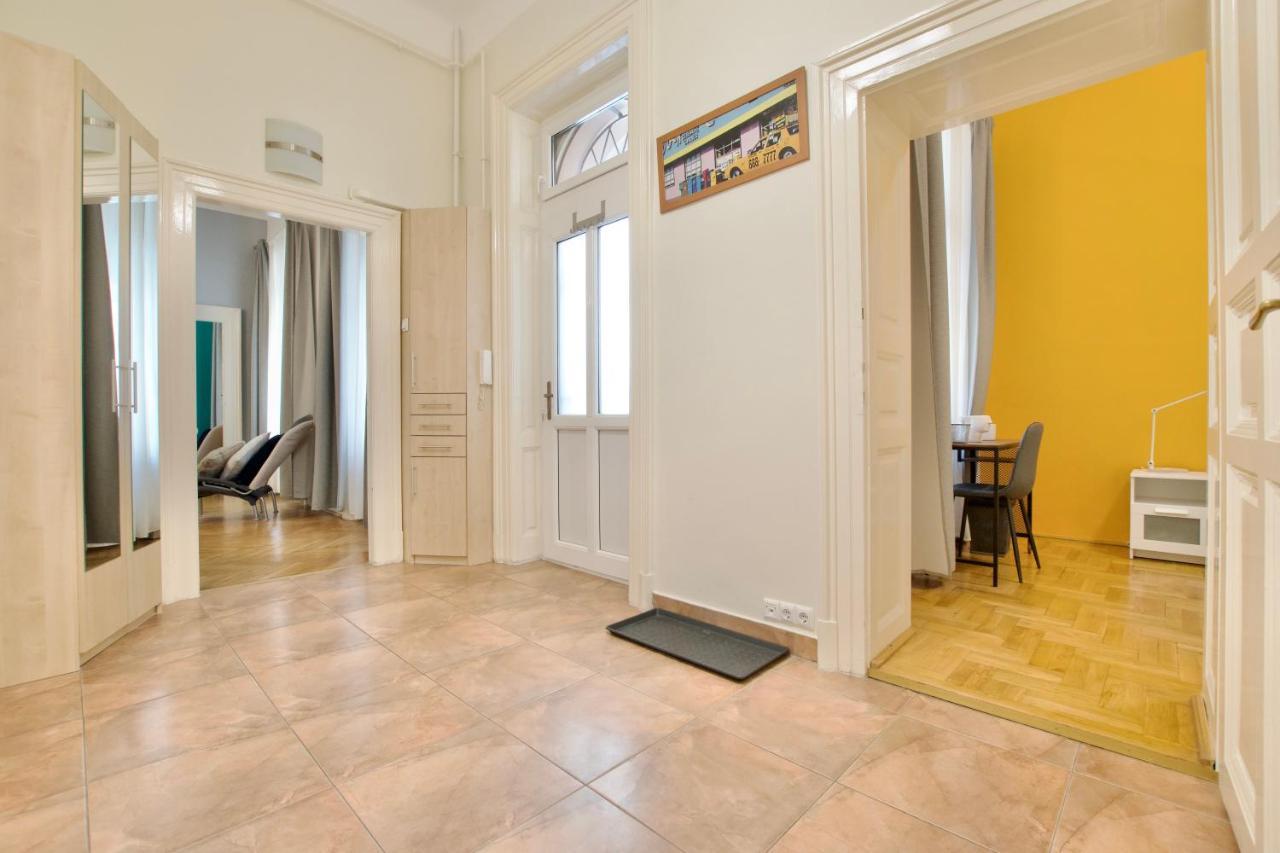 Standard Apartment By Hi5 - St. King Street 16. Budapest Eksteriør bilde